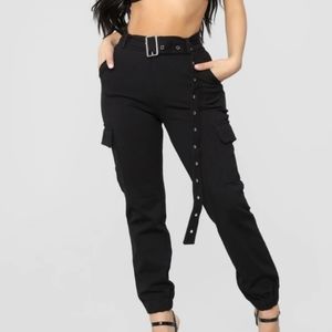 Black highwasited cargo Jean's